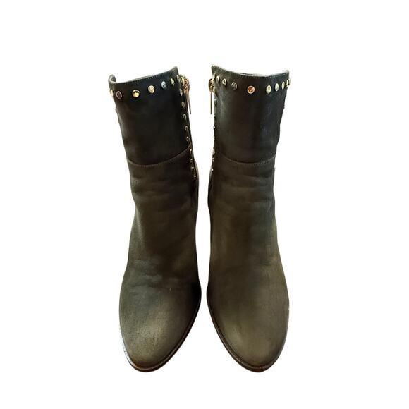Jimmy Choo 8.5 Bethanie Olive Green $1190 Suede Studded Ankle Boots Almond Toe - Picture 2 of 6